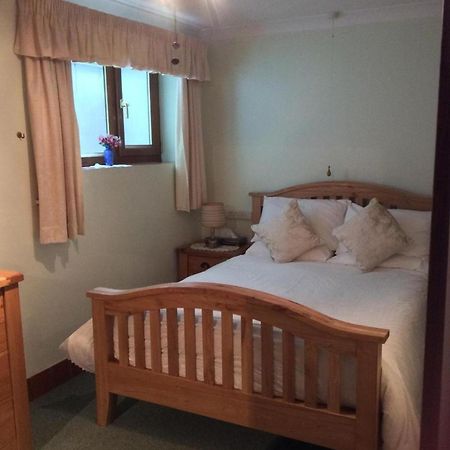 Room In Guest Room - Orchard Manor, Fore Street, Probus, Cornwall トルーロー エクステリア 写真