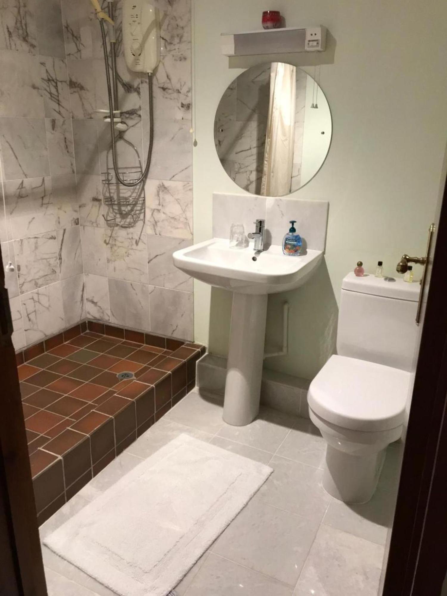 Room In Guest Room - Orchard Manor, Fore Street, Probus, Cornwall トルーロー エクステリア 写真