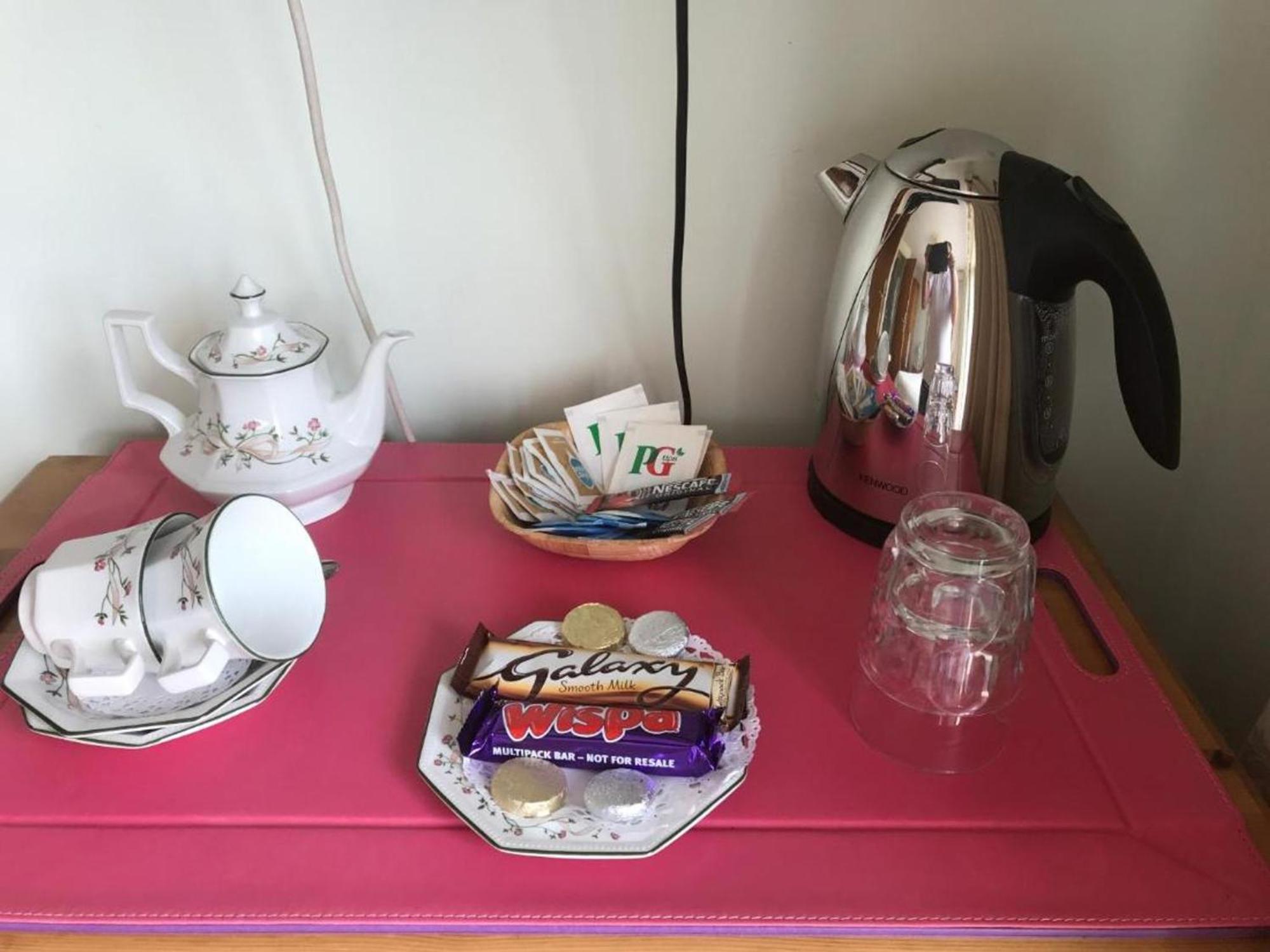 Room In Guest Room - Orchard Manor, Fore Street, Probus, Cornwall トルーロー エクステリア 写真